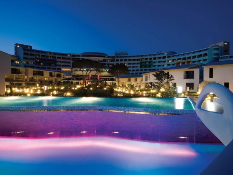 Cornelia Diamond Night View