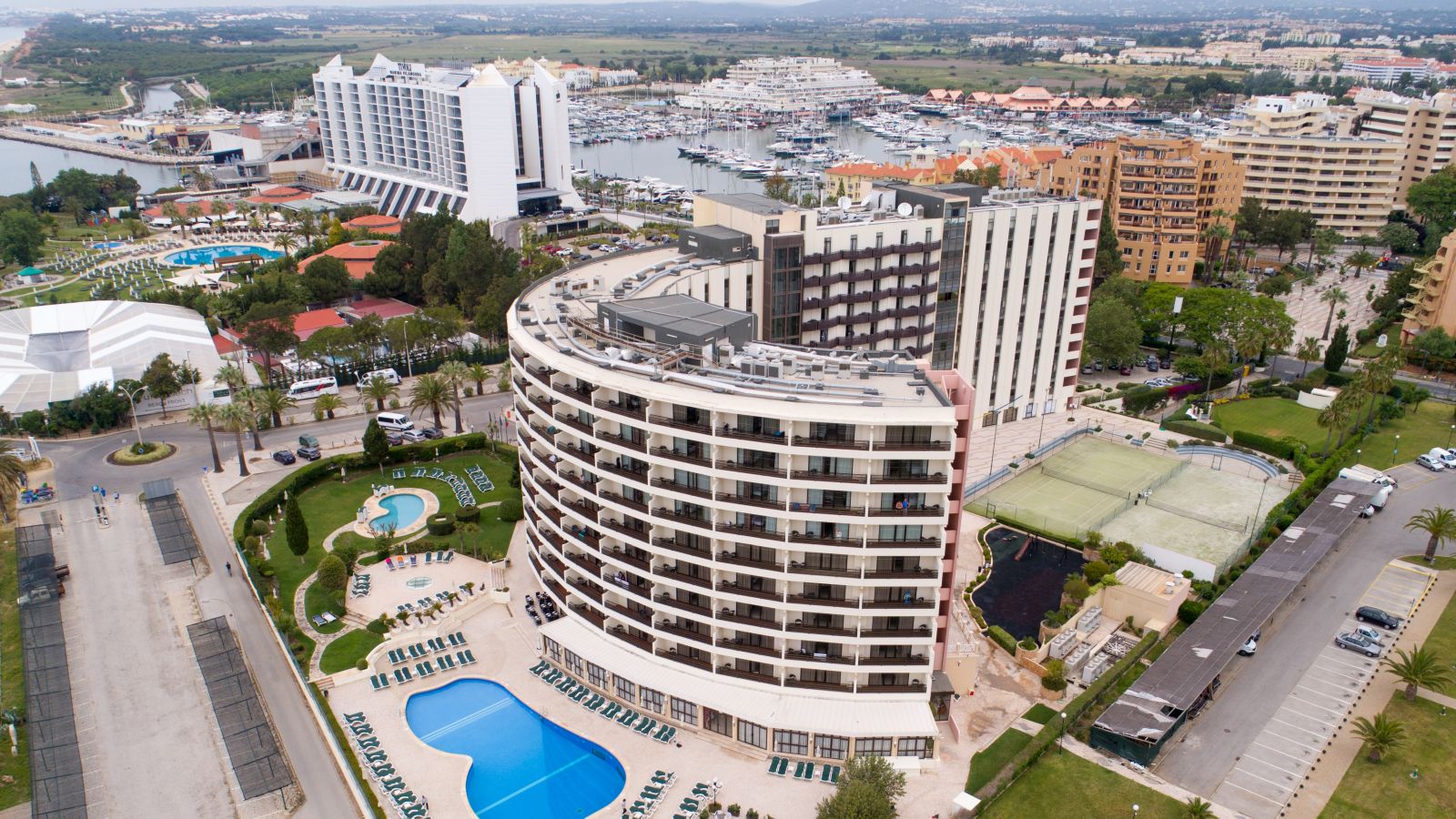 Sep 4 Nights 3 Rounds - Offer-ID:1546 - Hotel:Vila Gale Ampalius Hotel-ID:9