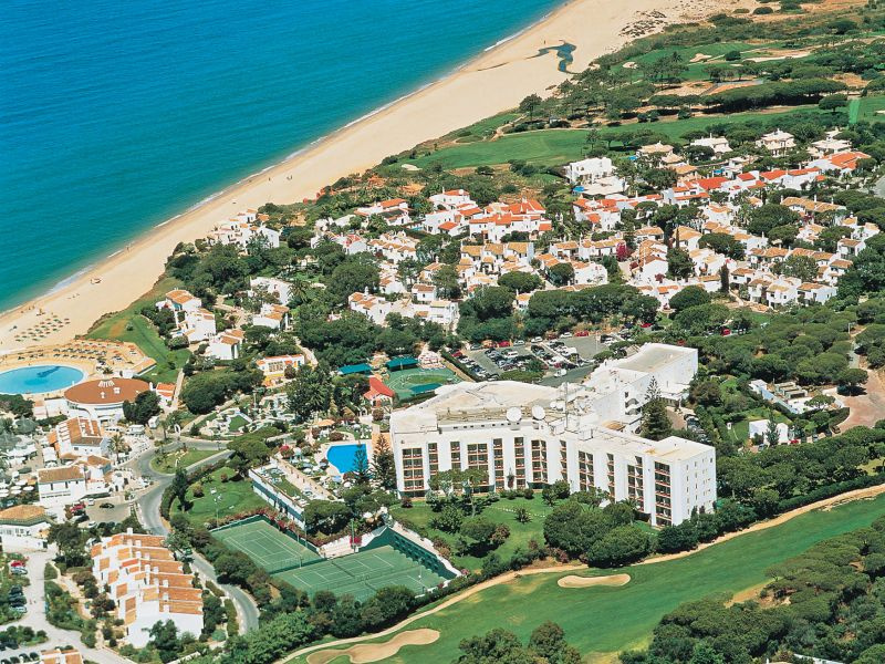 Sep Oct 3 Nights 2 Rounds - Offer-ID:1587 - Hotel:Dona Filipa Hotel Hotel-ID:7